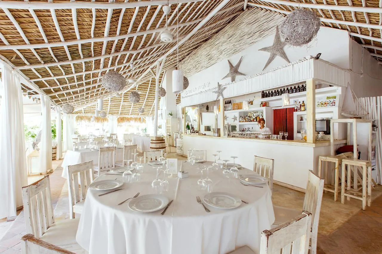 Aventura Deluxe Beach Club & Spa Пунта-Кана 4*,