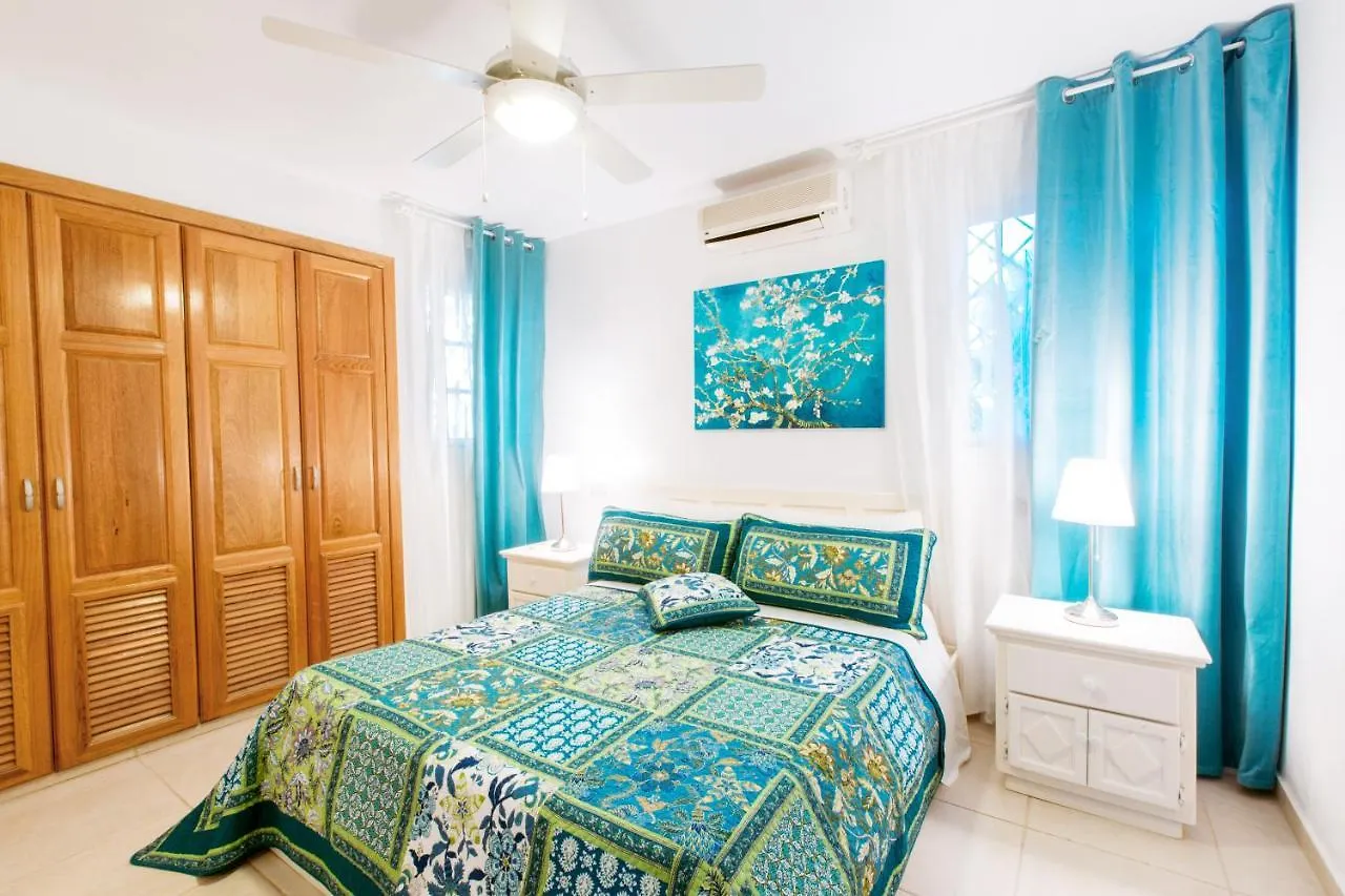 Aventura Deluxe Beach Club & Spa Пунта-Кана 4*,  Доминиканская Республика